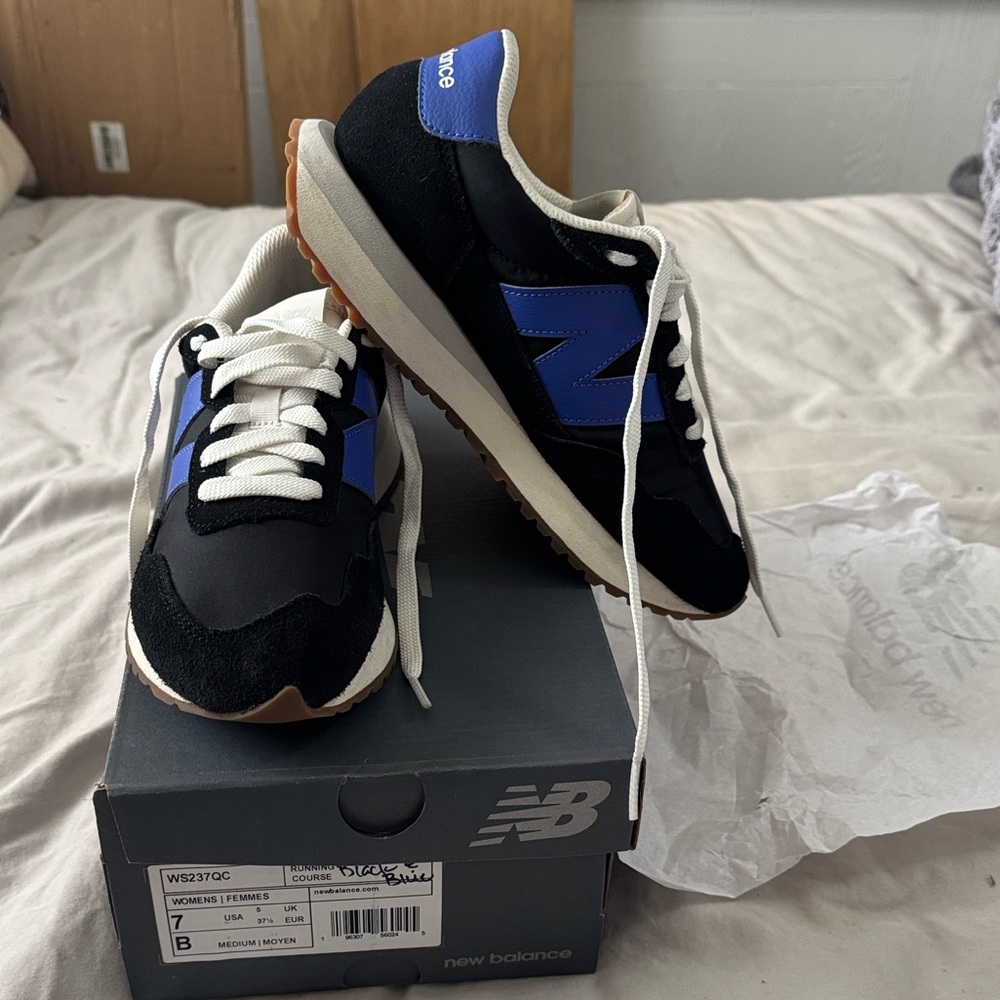 New Balance 237 - Picture 2 of 8